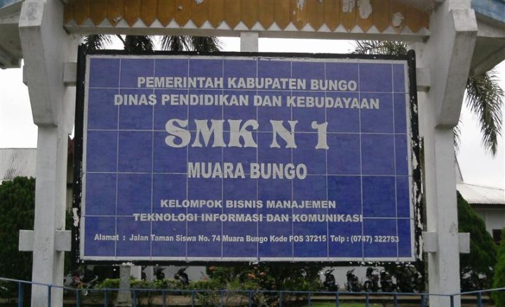 SMK Negeri 1 Bungo Diduga Melakukan Pungutan Komite Dalam Jumlah Besar L. Sihombing : Ini Melanggar Permendikbud No 75 Tahun 2016