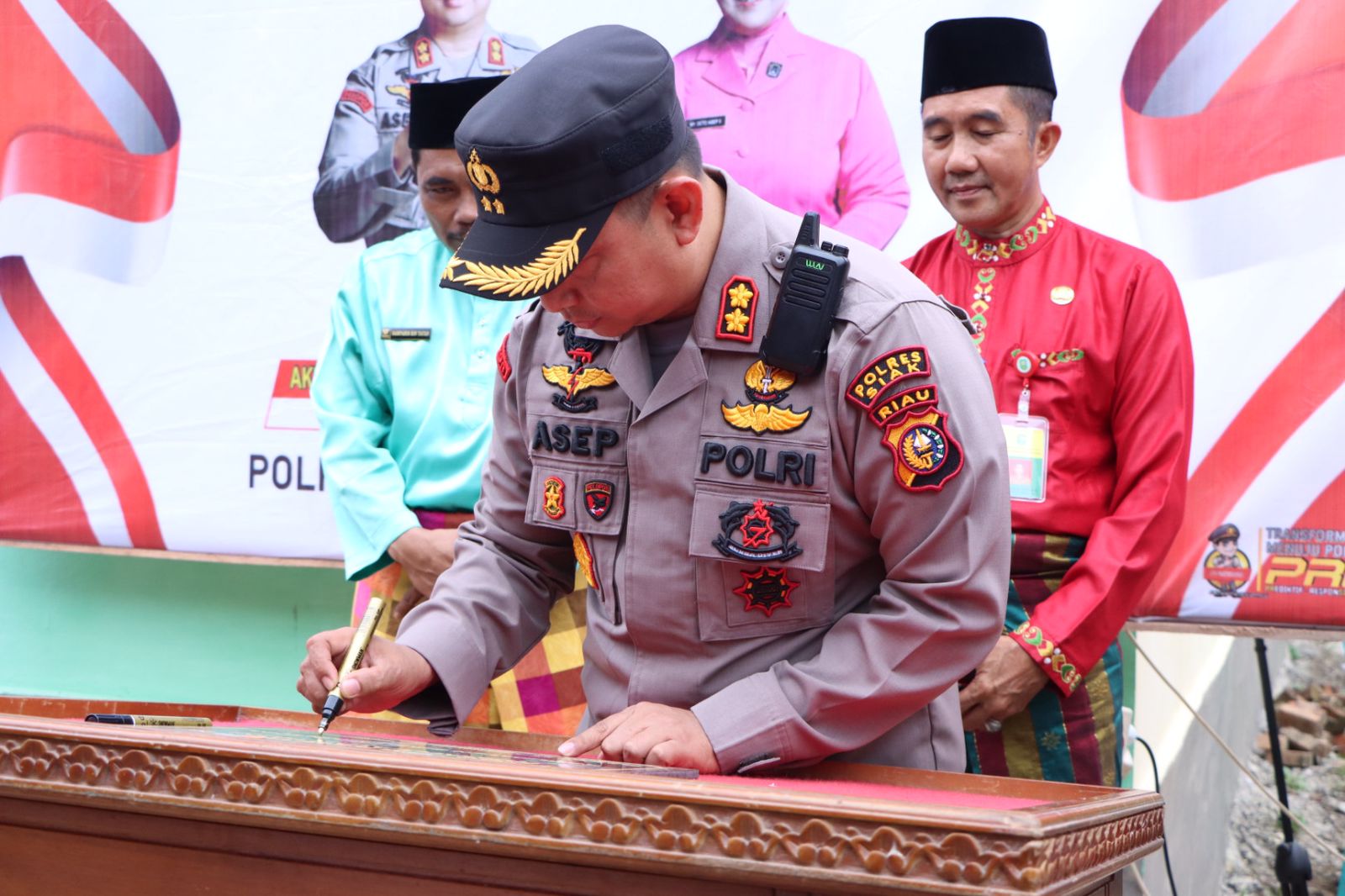 Kapolres Siak AKBP Asep Sujarwadi .