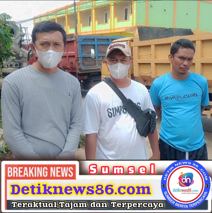 Puluhan Warga Tanjung Barangan Gelar aksi Demo Tuntut Mobil Dump Truk Tidak Melintas di Jalan Tanjung Aur